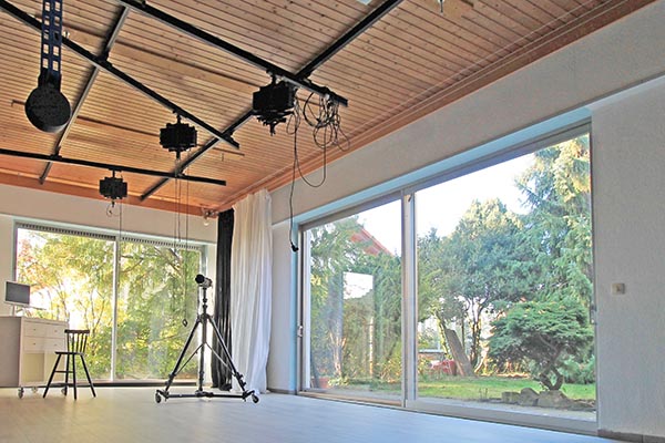BlickFang2-Fotostudio-Weinheim-Sommergasse-33-TageslichtStudio-2025-600.jpg